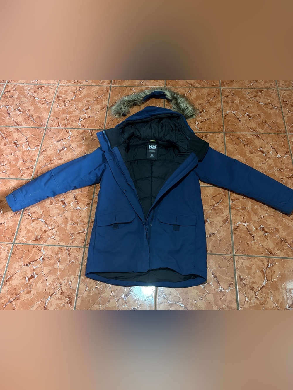 HELLY HANSEN BRAND NEW Navy Blue Insulated winter parka with removable Faux Fur